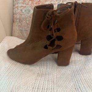 CHARLES ALBERT Brown Suede boots with tie up on side